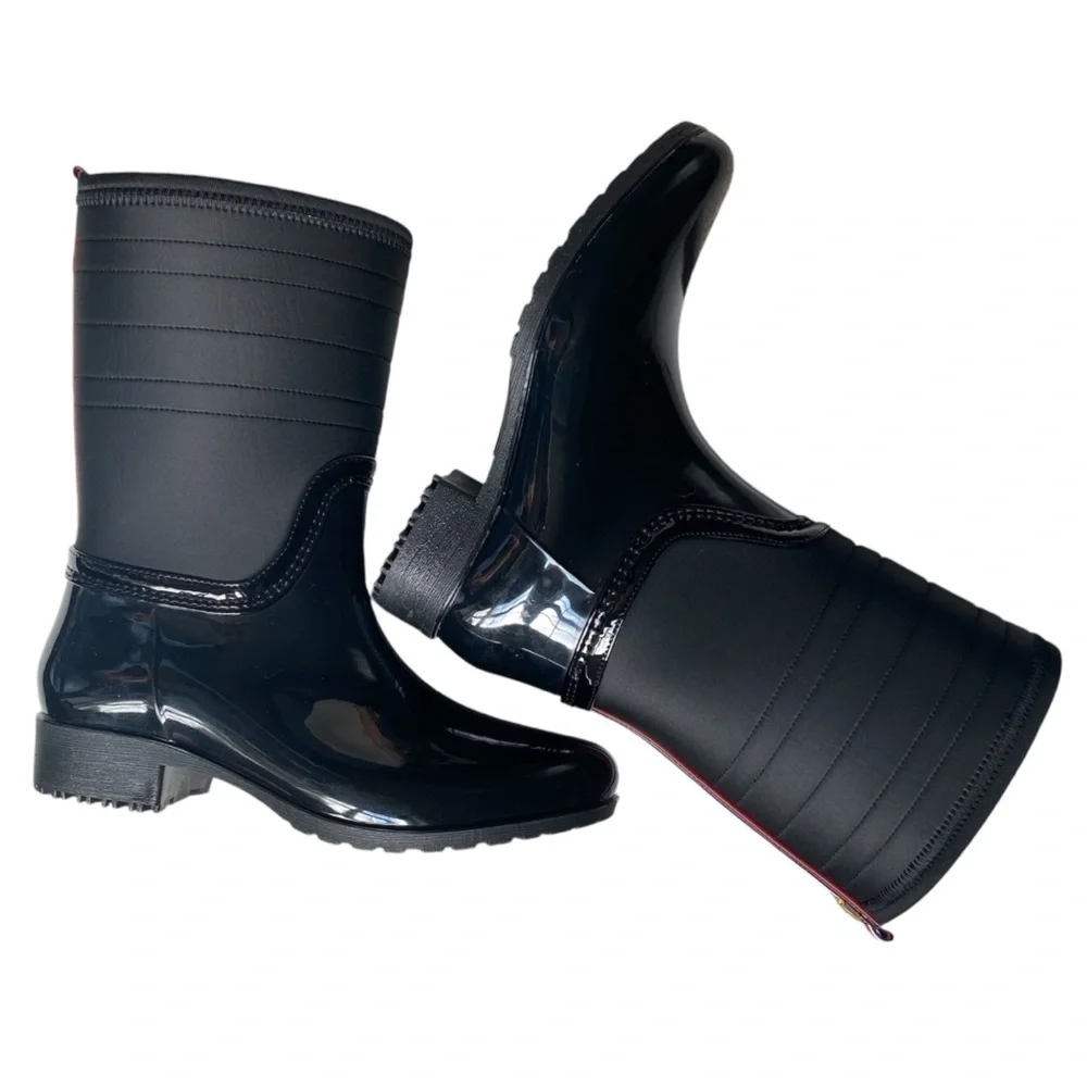 TOMMY HILFIGER Fonsi Rain Boots Round Almond Toe Black Red White Blue Women 8